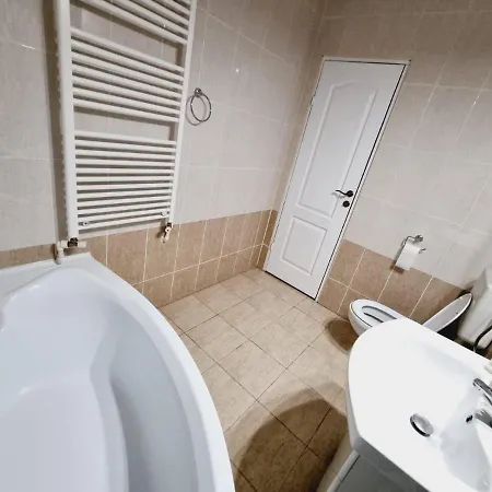 Lago Vista Apartment *